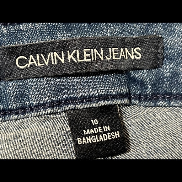 Calvin Klein Jean Shorts Size 10 - Picture 3 of 3